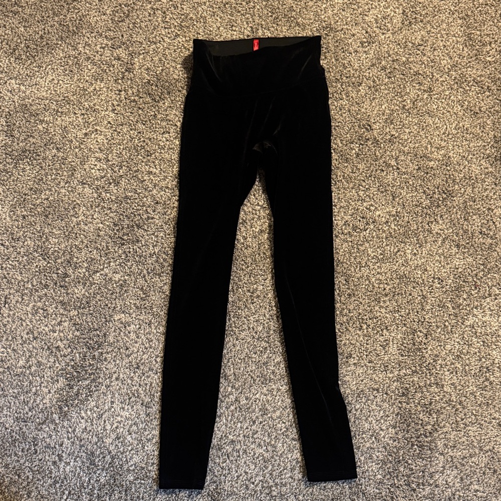 SPANX women’s Black Velvet Leggings